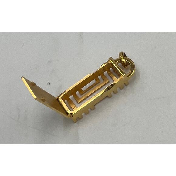 Tory Burch Gold Plated For Fitbit Fret Holder Pendant - Picture 5 of 8